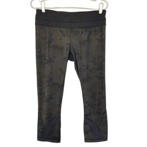 Lululemon camo print 7/8 length leggings